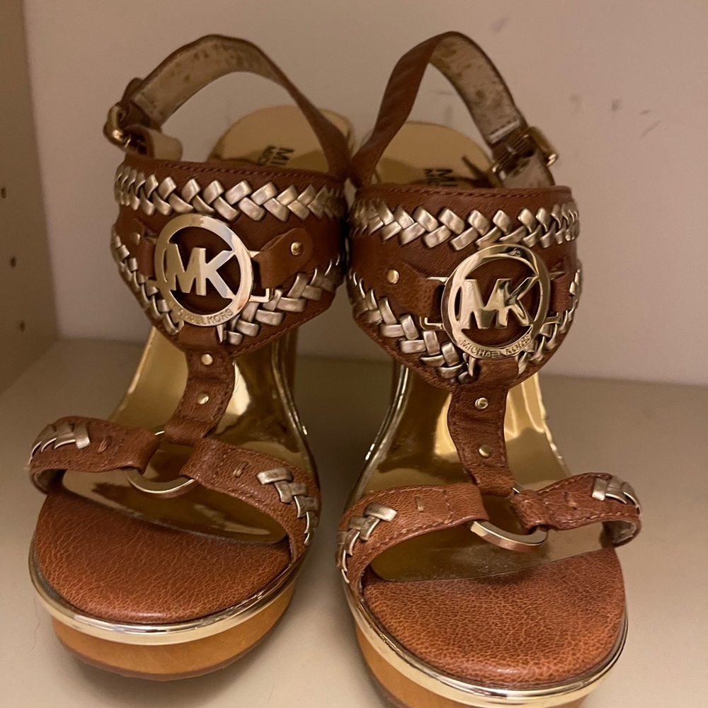 Michael Kors wood and gold platform shoes, slightly worn. Super cute!